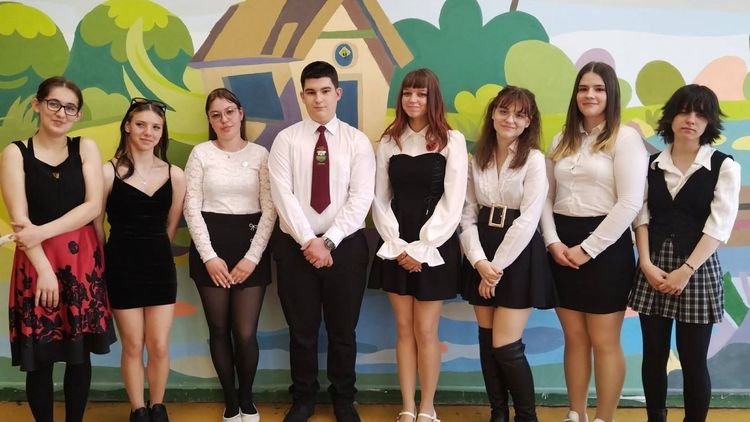 Sikerek a gyöngyösi versmondó versenyen